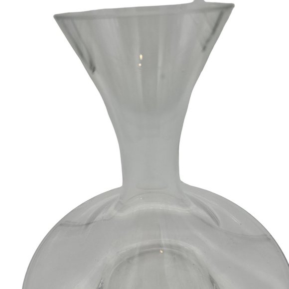 Wine Decanter Clear Glass for Red Wine to Breathe - Picture 5 of 8